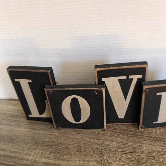 Rustic LOVE Wooden Decor Sign - Picture 7 of 12